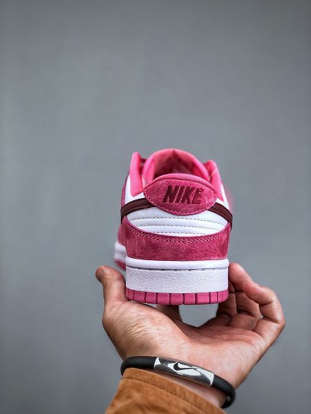 NIKE SB Dunk Low 草莓熊 2024新款男女生休閒板鞋