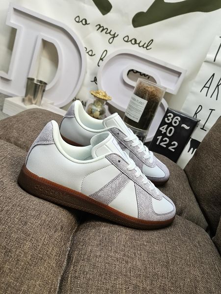 Adidas BW ARMY 2022新款 三葉草女生複古板鞋