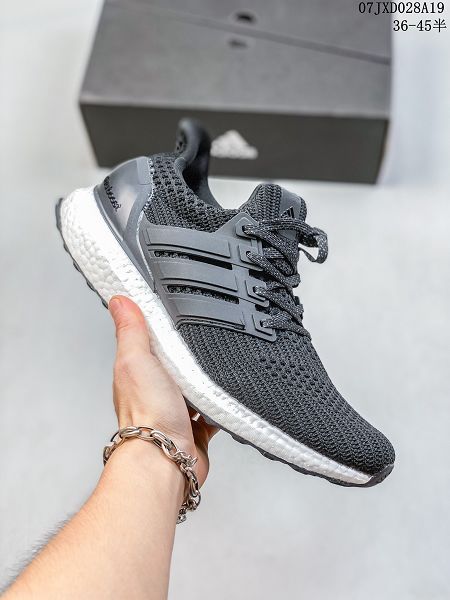 Adidas Ultra Boost Triple Black UB4.0 情侶款爆米花織物鞋面休閒運動鞋 