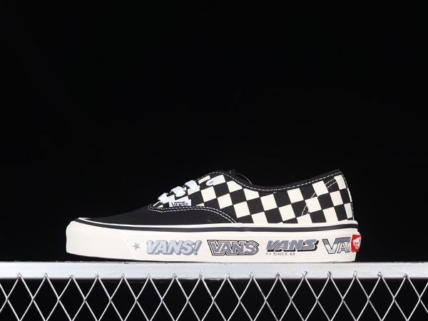 Vans Authentic 2022新款 安納海姆黑白棋盤格潮流百搭休閒板鞋