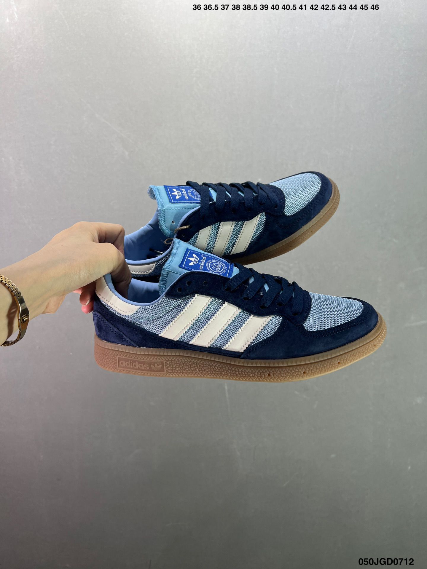 KITH x Adidas Originals Samba OG」Classics Program 2024新款男女系列皮革板鞋 白淺灰深綠燙金色