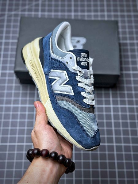 Super Fabric x New Balance 新百倫 2023全新男女款 U997RCC 聯名款復古休閒跑步鞋