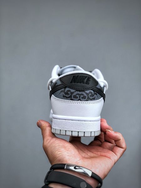 Nike Dunk SB Low 龍年限定CNY 白龍吟文藝風 男女款SB綁帶低幫休閒板鞋