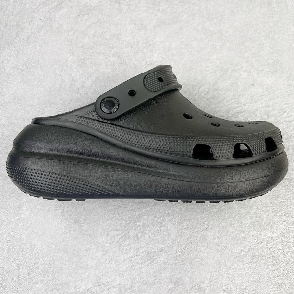 Crocs卡洛馳 Classic Clog 泡芙系列 女生夏季經典兩用沙灘洞洞鞋