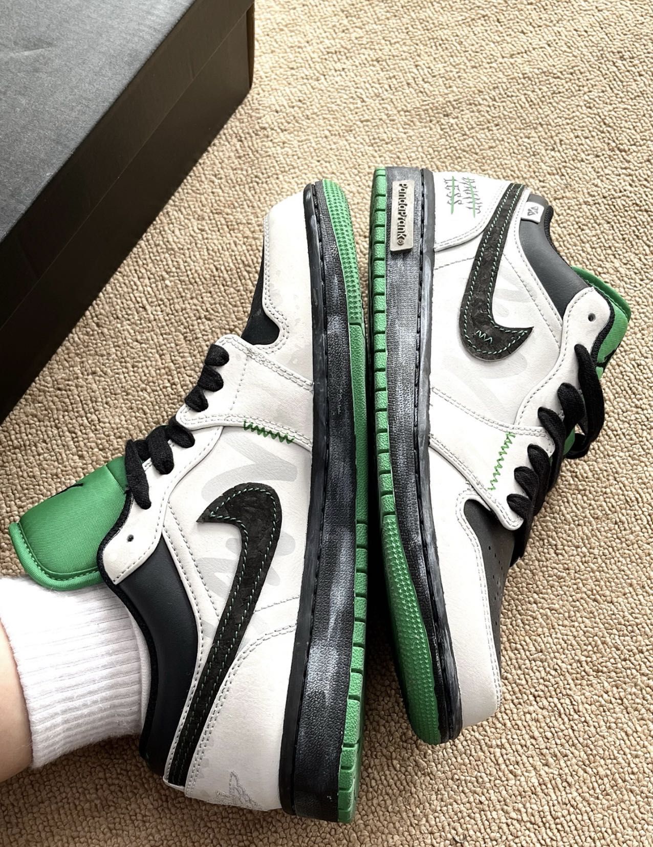 Air Jordan AJ1 Low 熊貓惡作劇-破荒者 2024新款男女生休閒鞋 