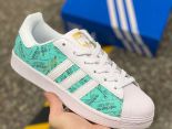 Adidas Superstar 2021新款 男女款貝殼頭反光文字品牌標休閑運動板鞋 帶半碼